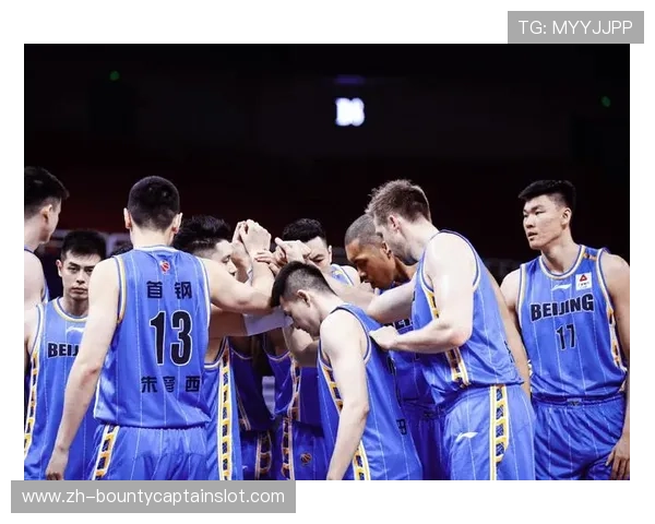 首钢展现团队篮球韧性对抗广厦整体均衡实力碰撞激烈较量